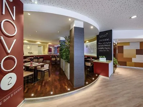 Novotel Frankfurt 4*